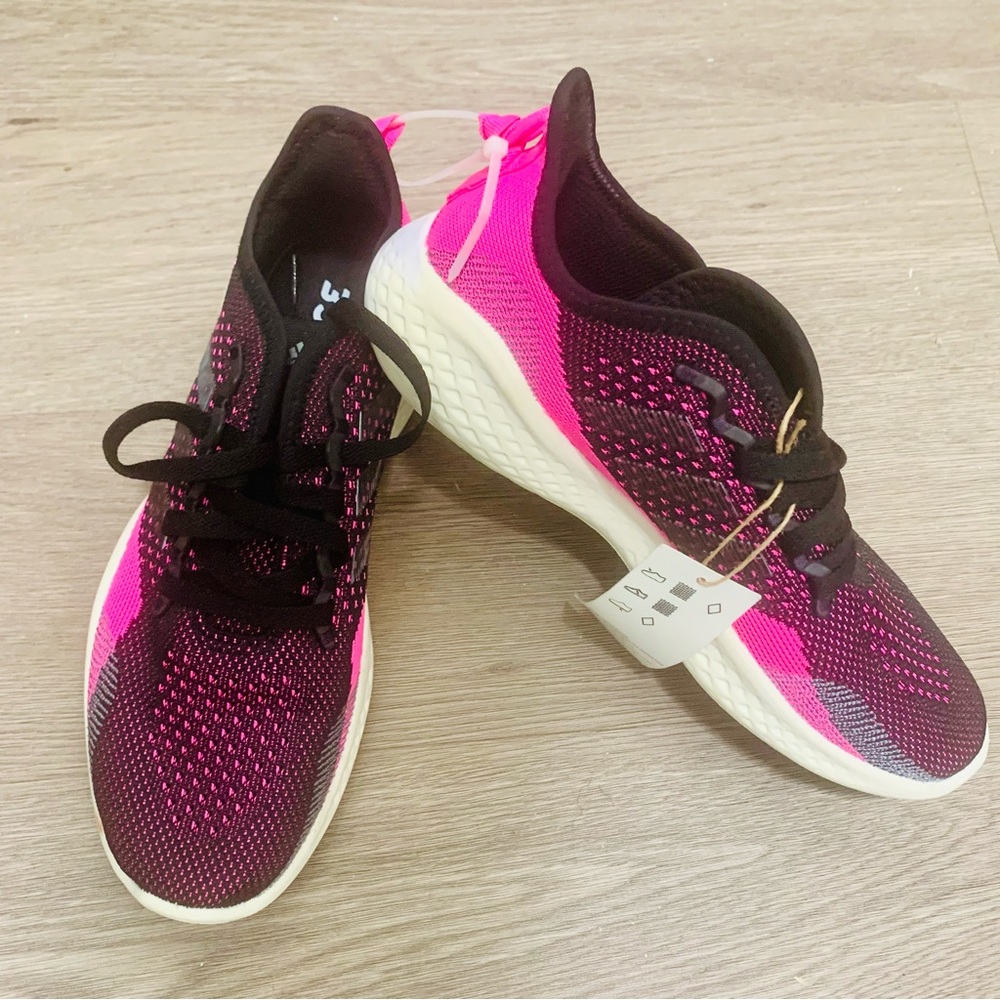 New Adidas Black and Pink Fluid Flow Sneakers